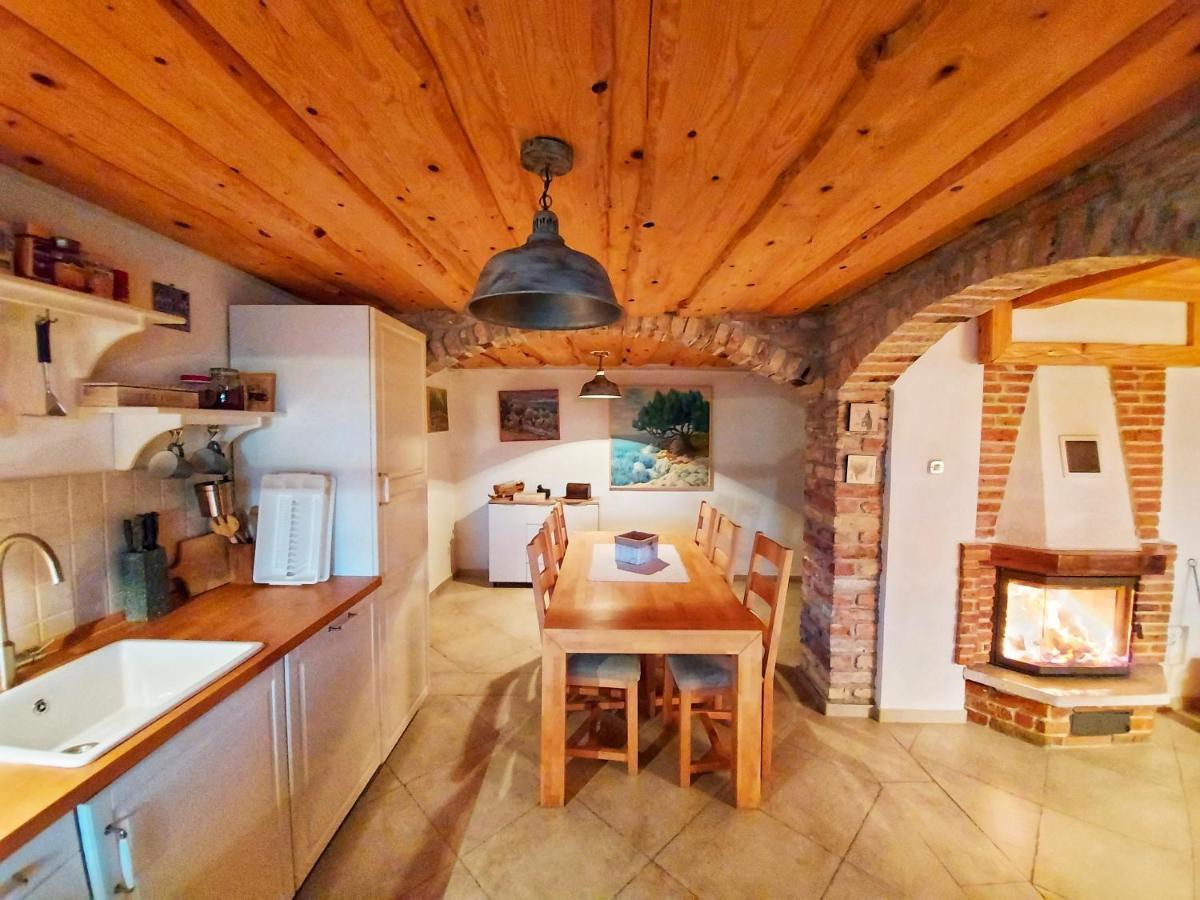 Peter'S Pine Cottage Korenica Extérieur photo