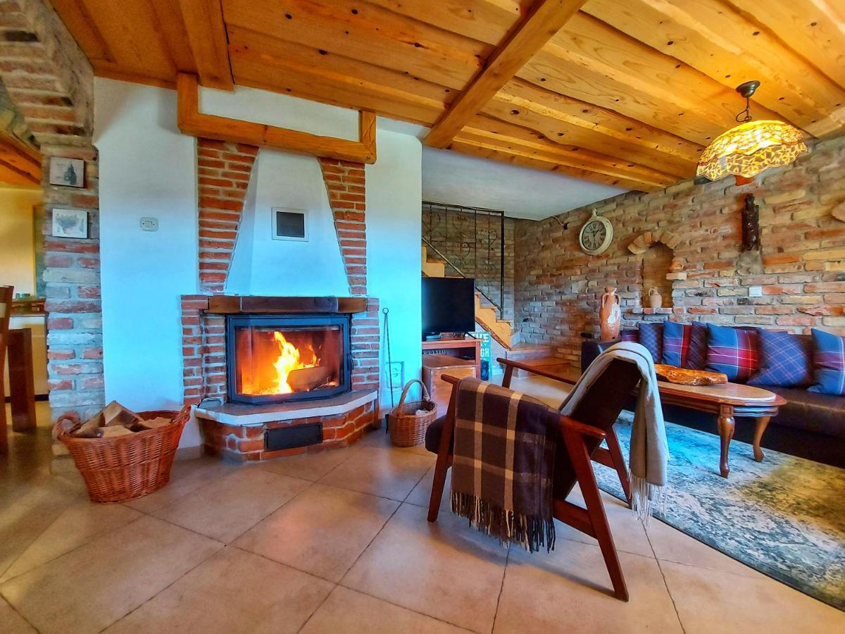 Peter'S Pine Cottage Korenica Extérieur photo