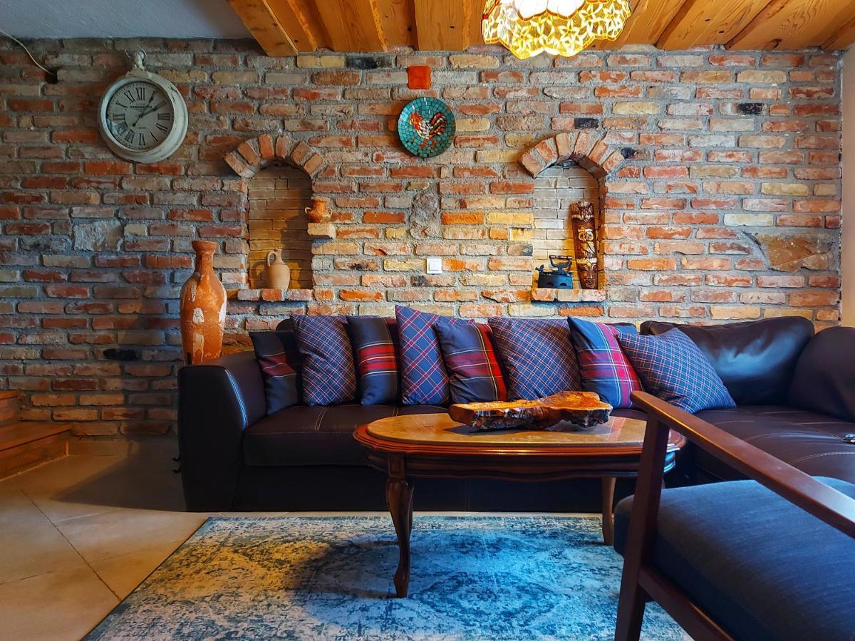 Peter'S Pine Cottage Korenica Extérieur photo